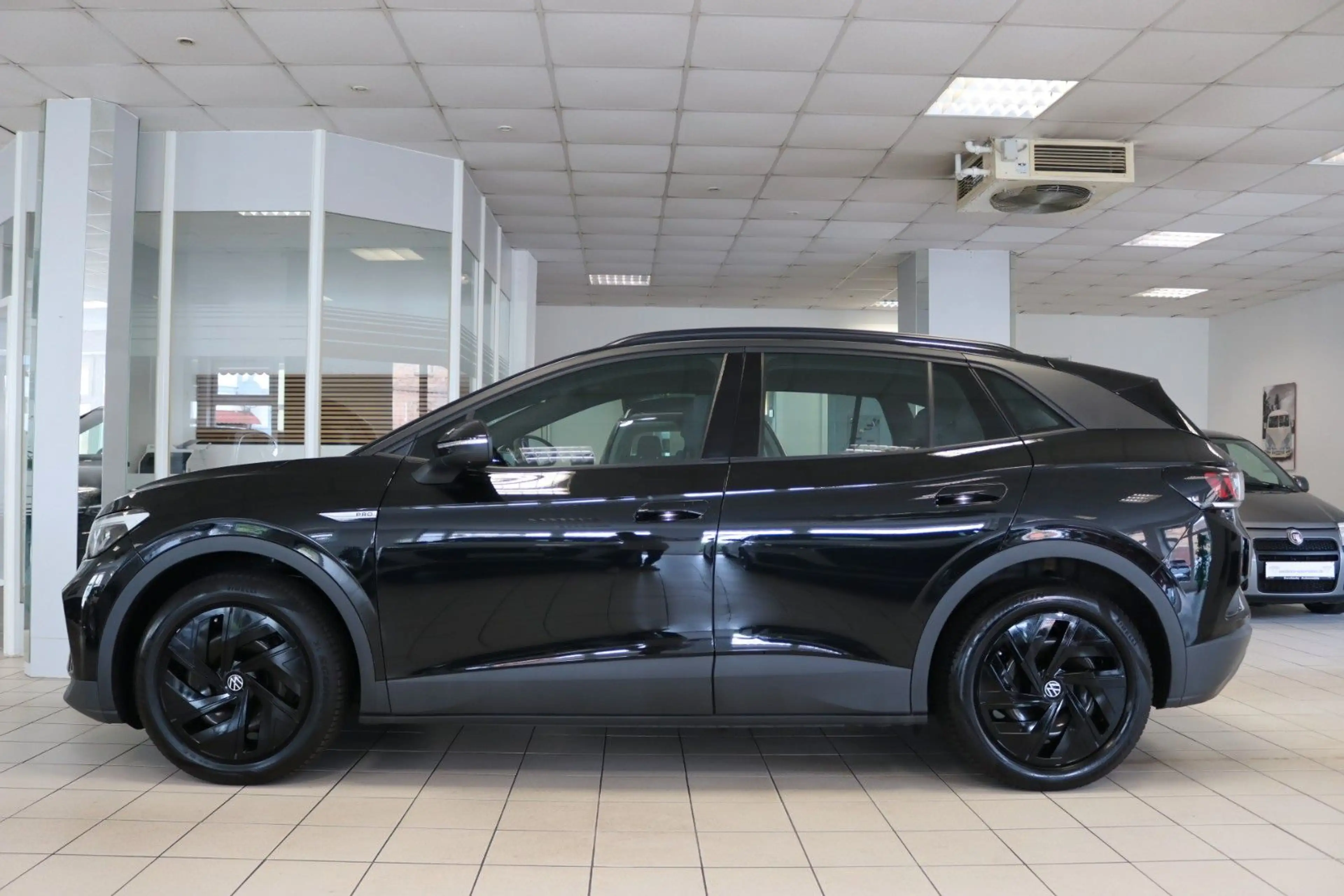 Volkswagen ID.4 Pro Performance 150 kW 360° ACC STHZ 95% — photo 9