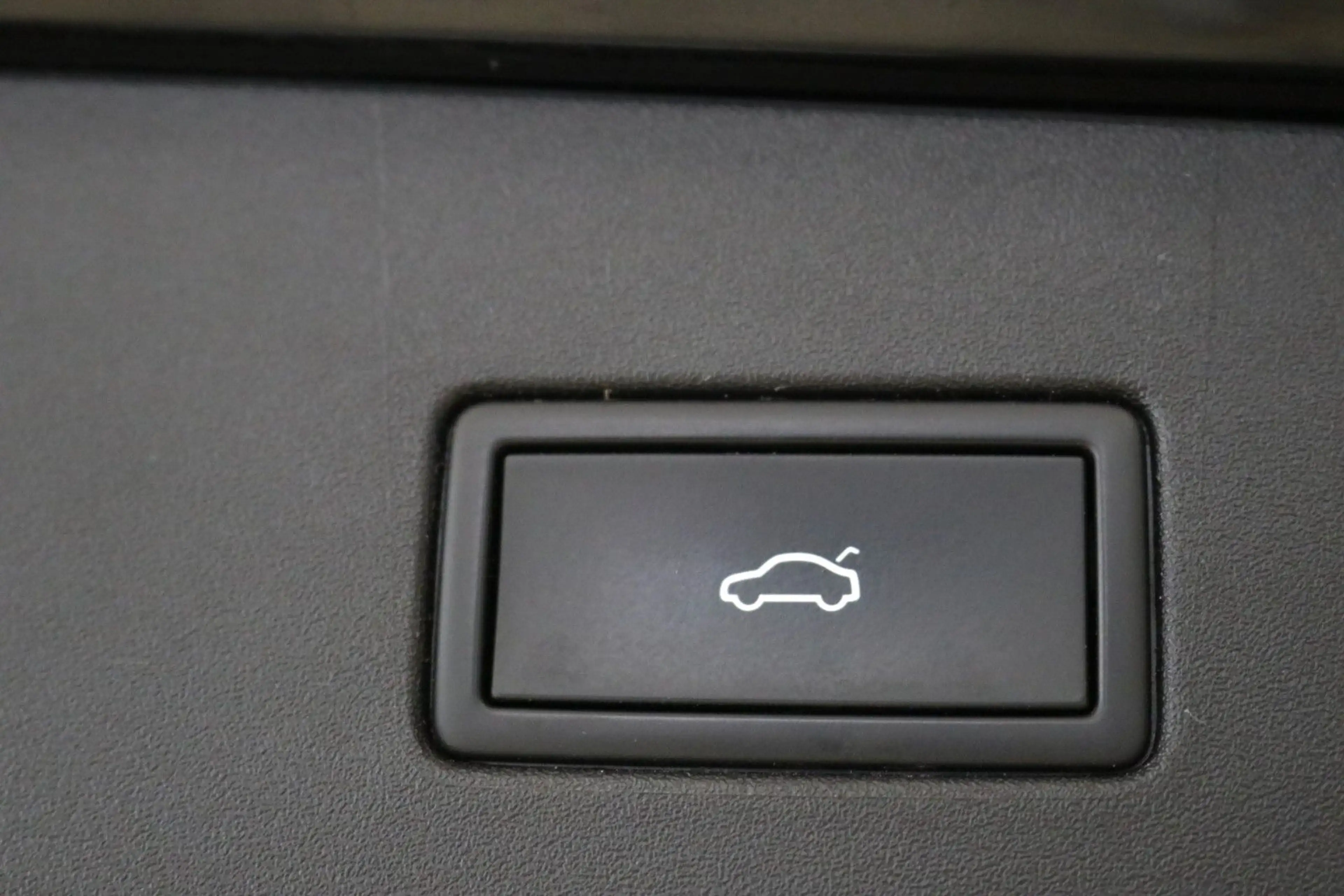 Volkswagen ID.4 Pro Performance 150 kW 360° ACC STHZ 95% — photo 11