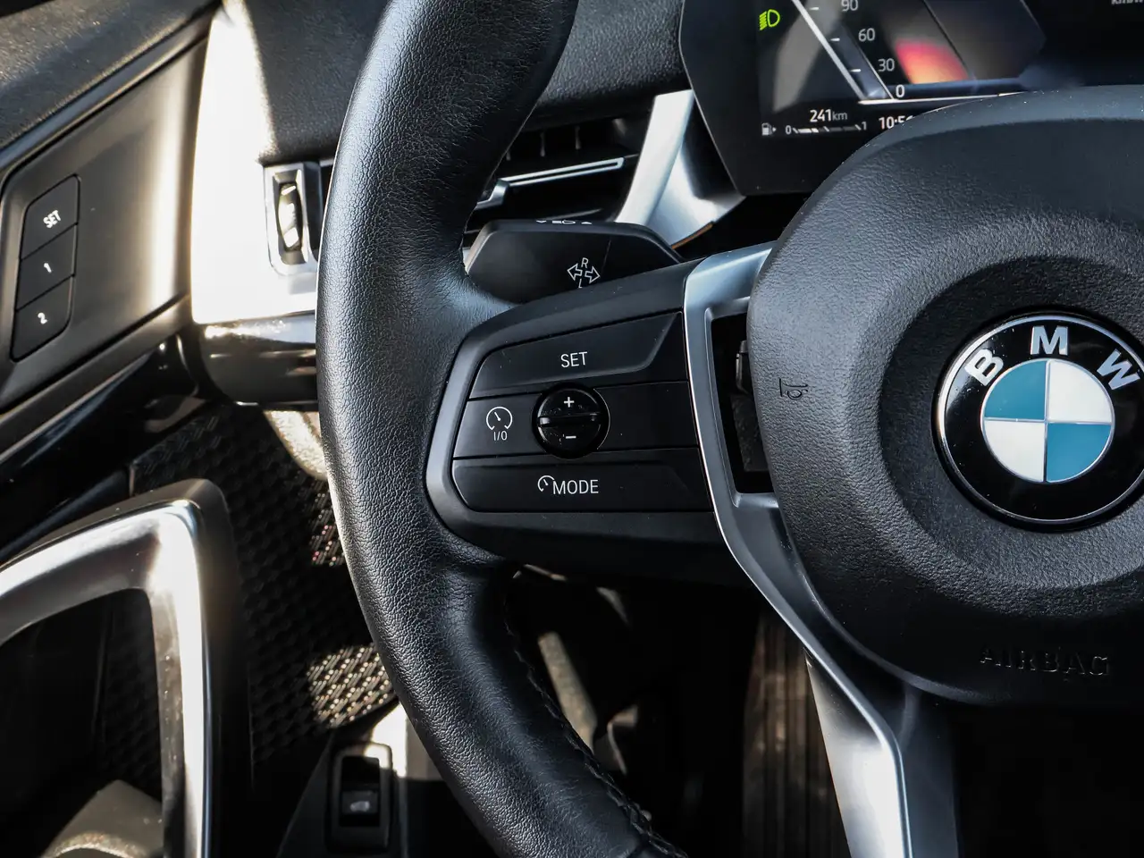 BMW X1 снимка BMW X1