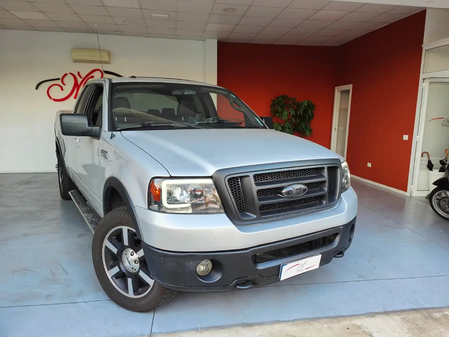 Ford F 150 Triton 5.4 Lariat Grau - 1