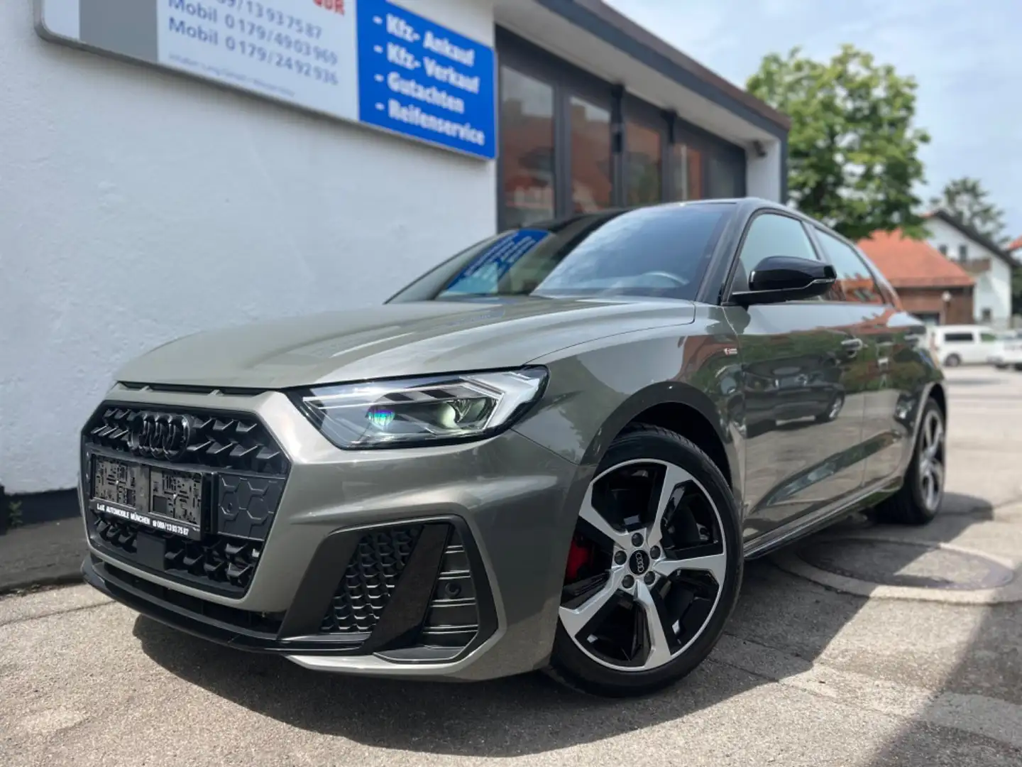 Audi A1 Sportback 40 TFSI S line ACC+SidAss+DigCockp Grau - 1