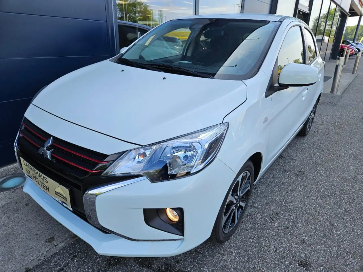 Mitsubishi Space Star 1,2 Invite AS&G SDA 24 Blanc - 1