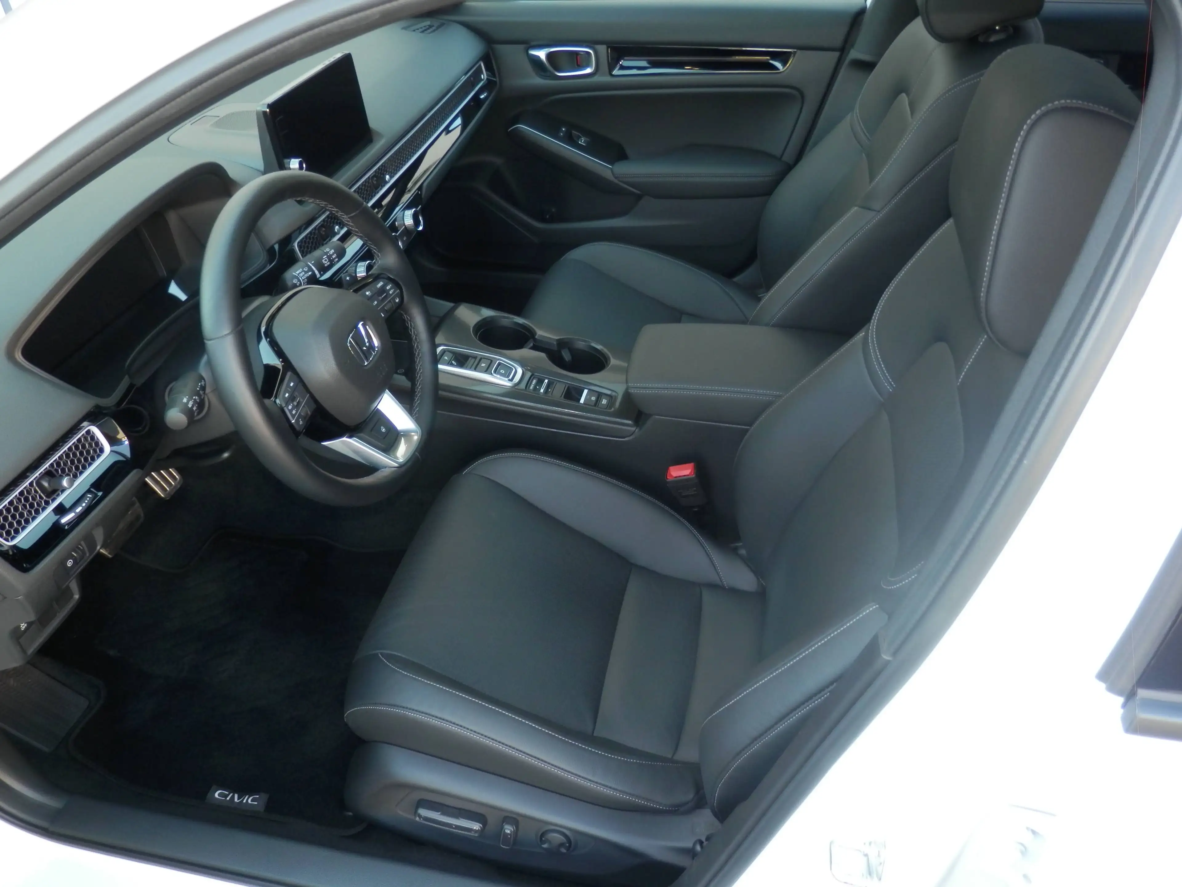 Honda Civic 2.0 i-MMD Hybrid Advance e-CVT Aut. — photo 9