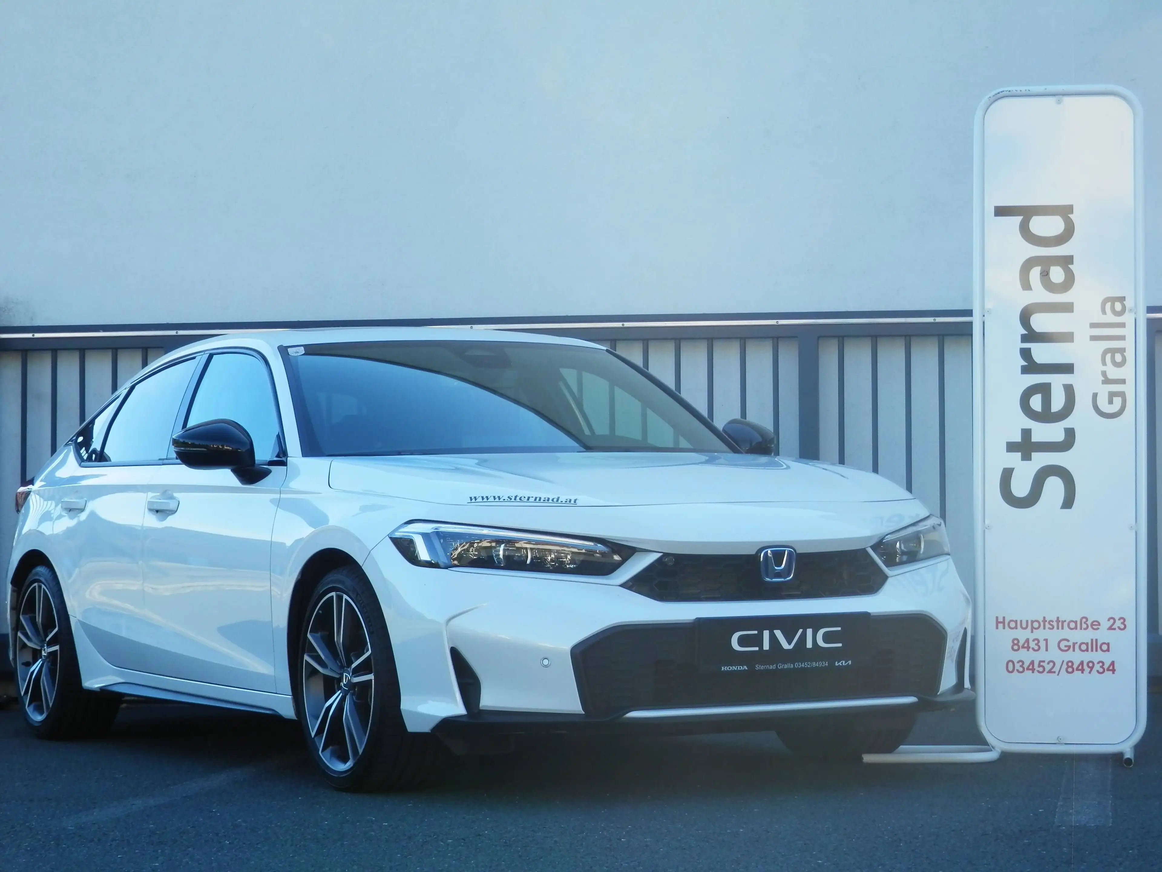 Honda Civic 2.0 i-MMD Hybrid Advance e-CVT Aut. — photo 3