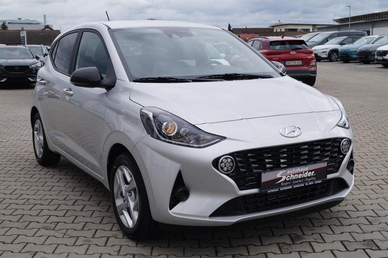 Hyundai i10 1.0 GDi CONNECT & GO NAVI/DAB+/APPLE/KAMERA — photo 2