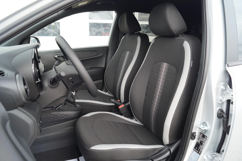 Hyundai i10 1.0 GDi CONNECT & GO NAVI/DAB+/APPLE/KAMERA — photo 13