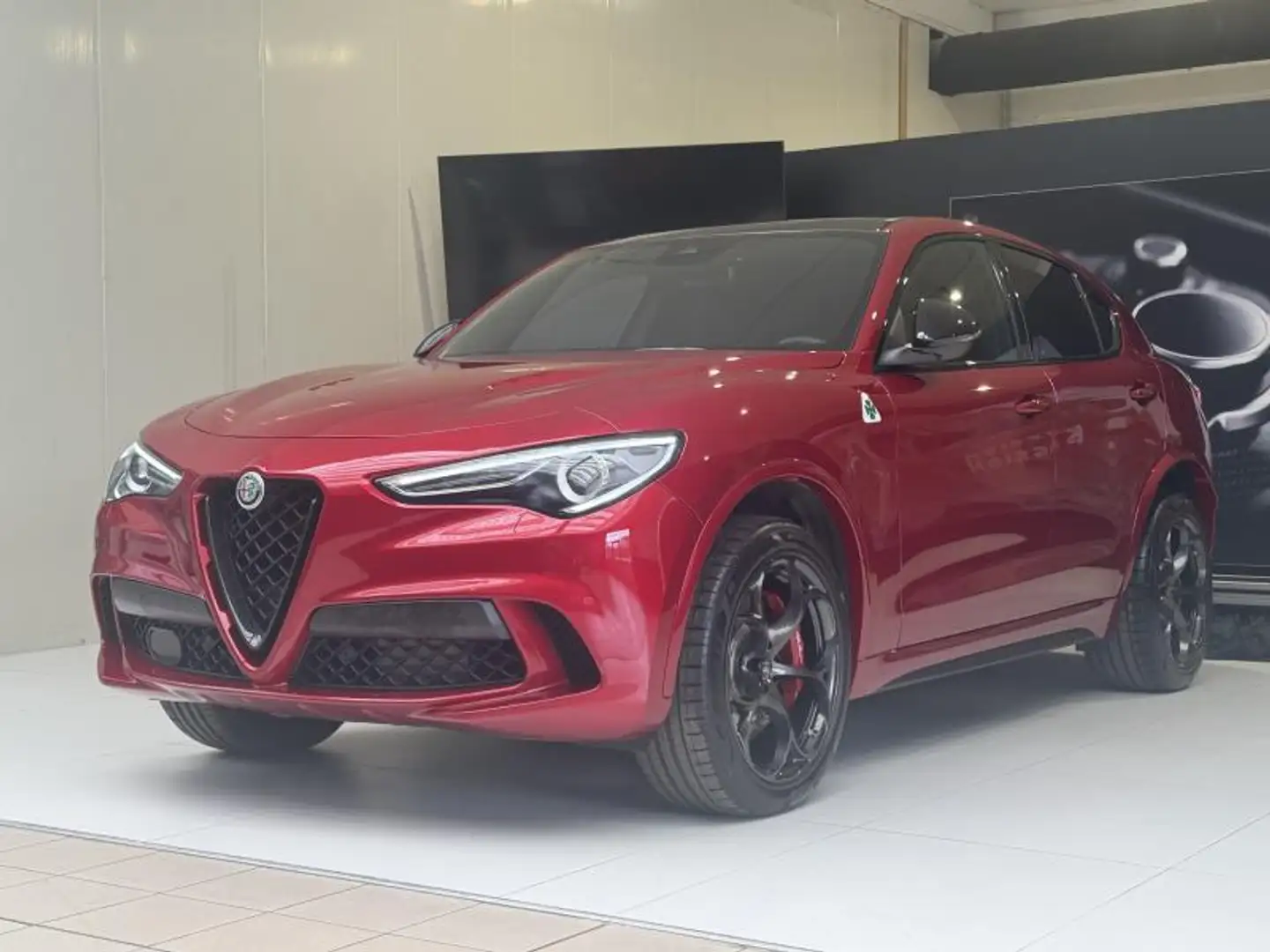 Alfa Romeo Stelvio QUADRIFOGLIO Rouge - 1