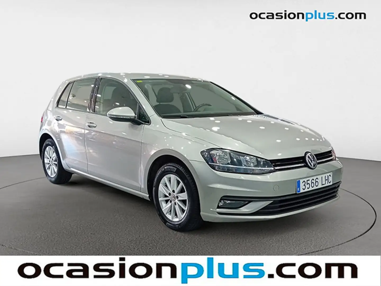 Volkswagen Golf 1.0 TSI Business Edition 85kW Plateado - 2