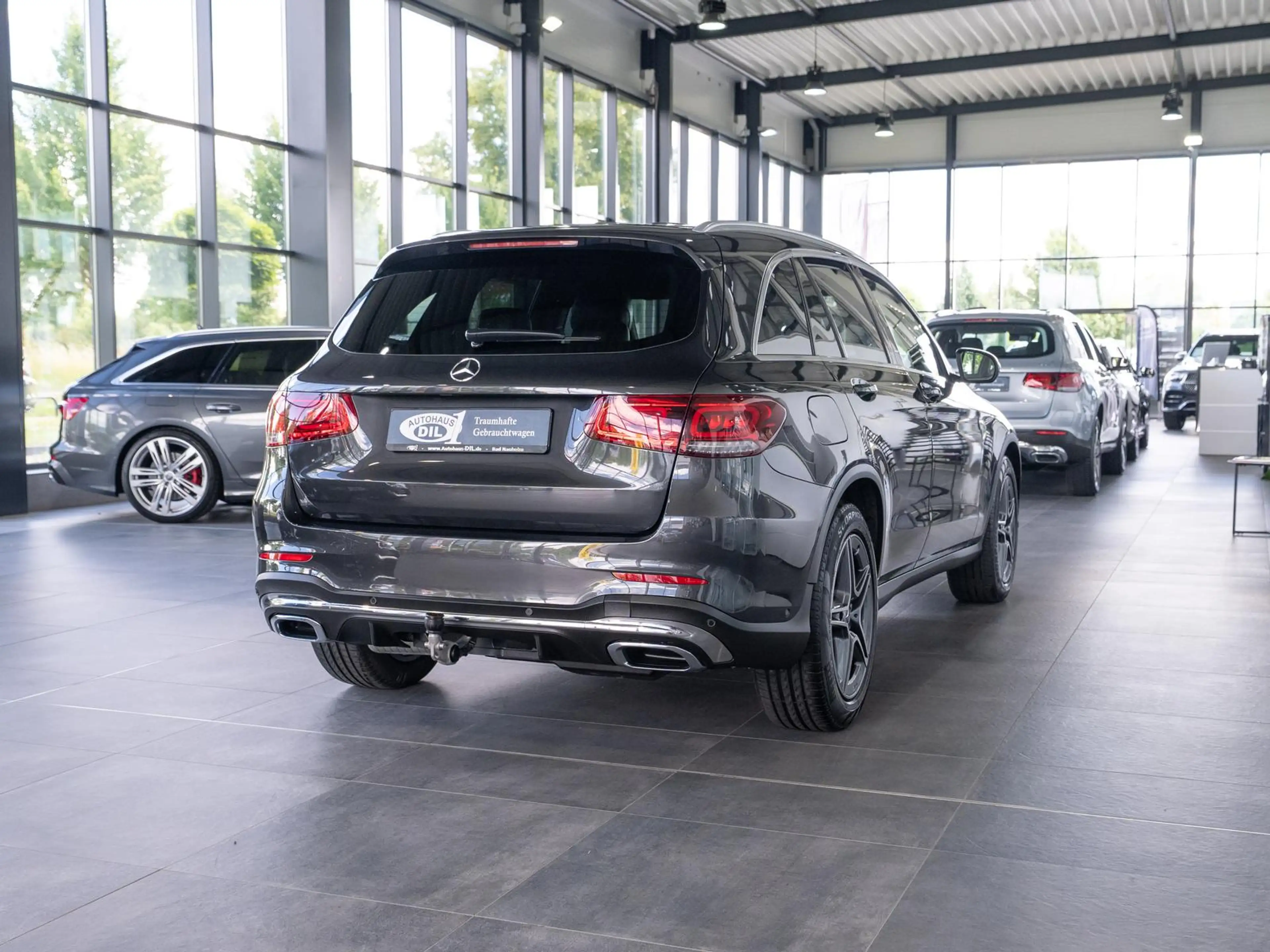 Mercedes-Benz GLC 400 d 4 Matic 9G *AMG*AHK*1.HAND*MEMORY* — photo 6