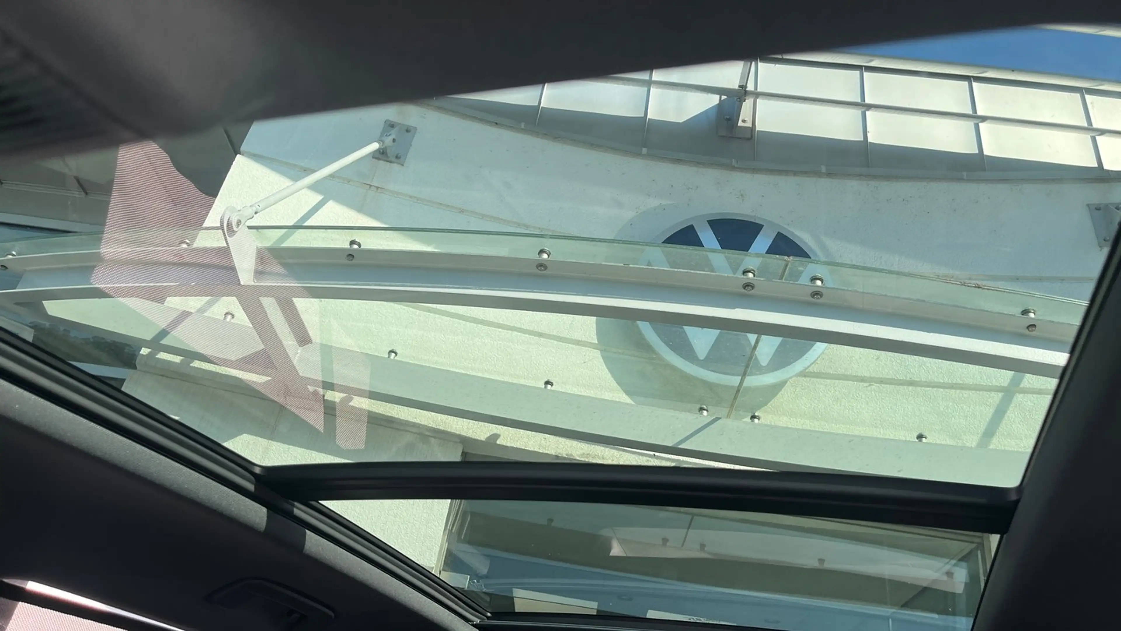Volkswagen Tayron Sport eHybrid DSG 150kW — photo 15