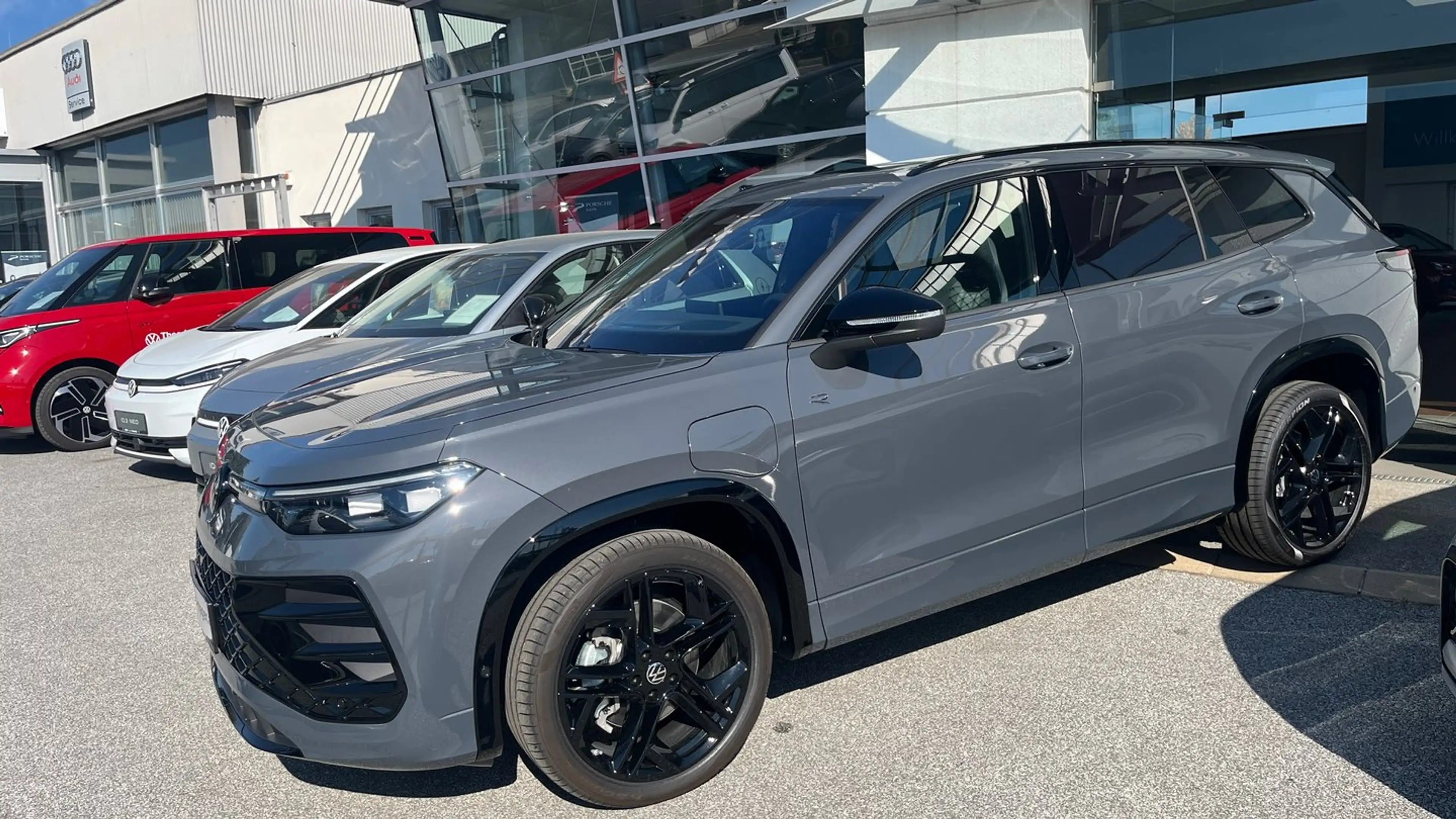 Volkswagen Tayron Sport eHybrid DSG 150kW — photo 2