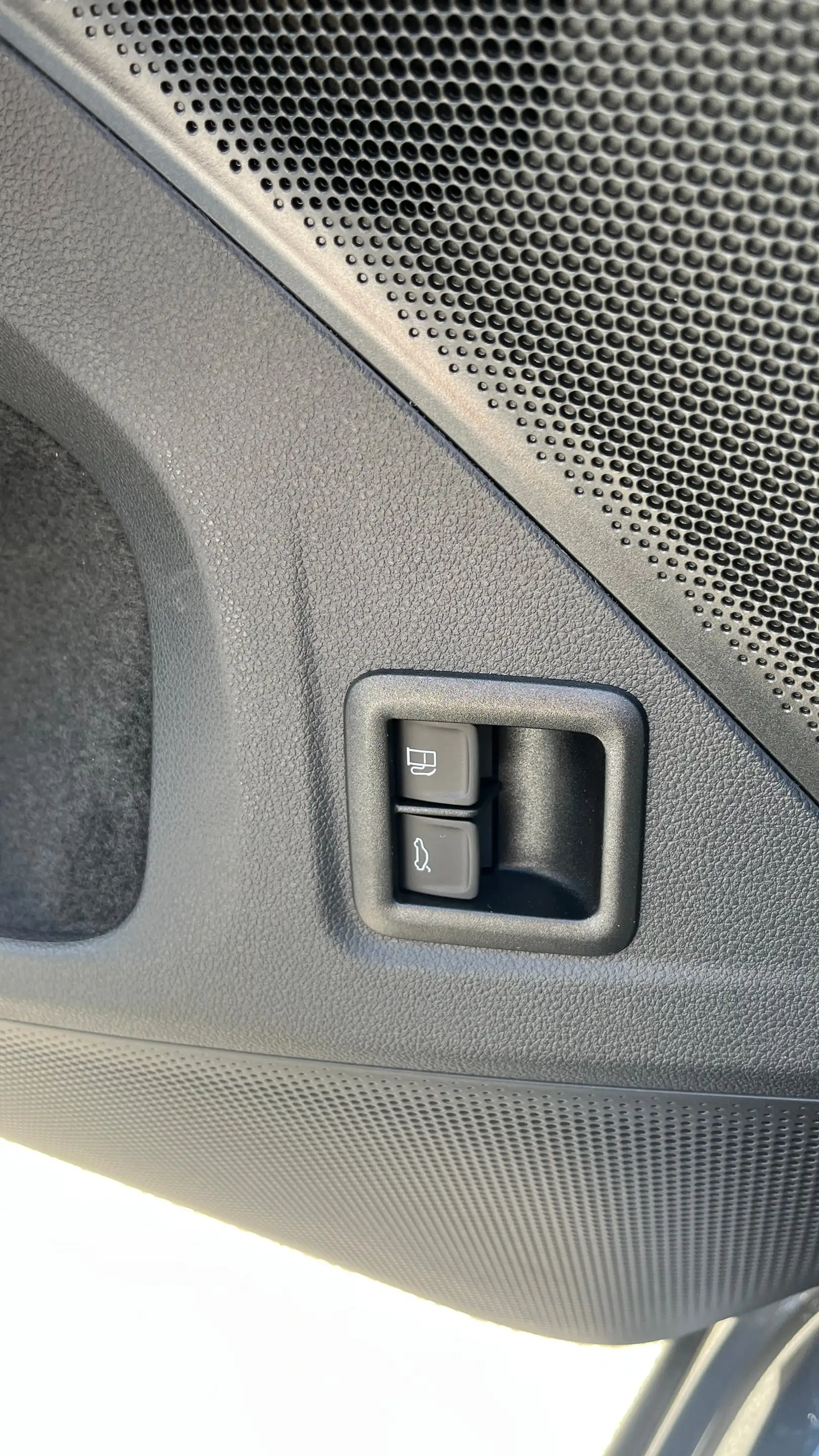 Volkswagen Tayron Sport eHybrid DSG 150kW — photo 12