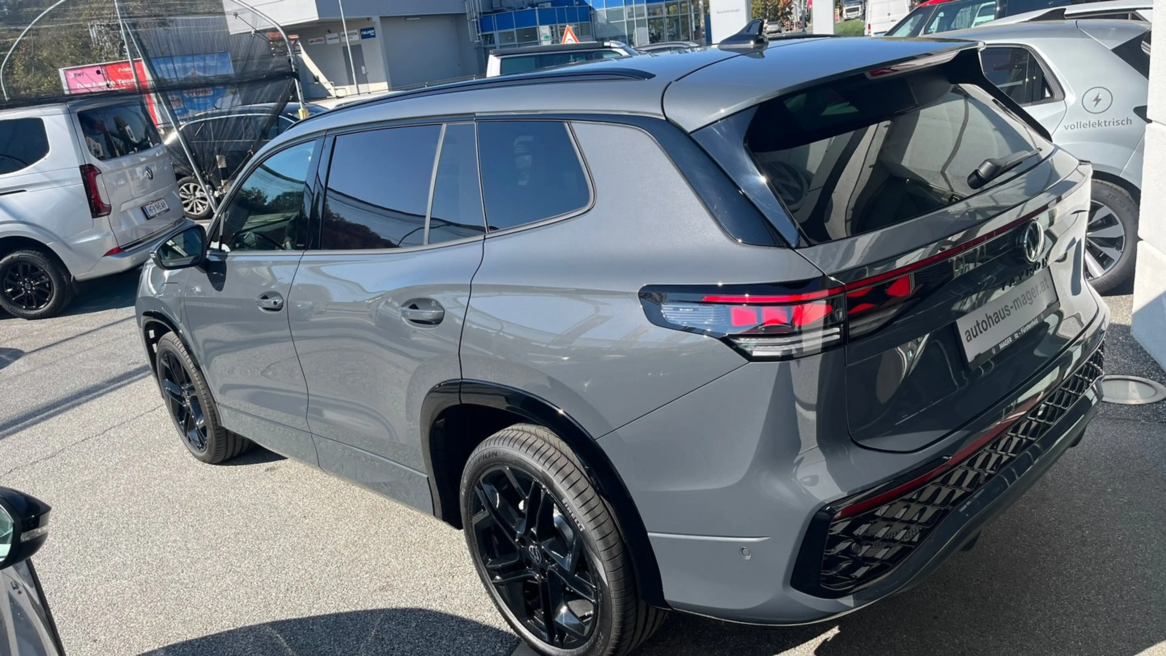 Volkswagen Tayron Sport eHybrid DSG 150kW — photo 3