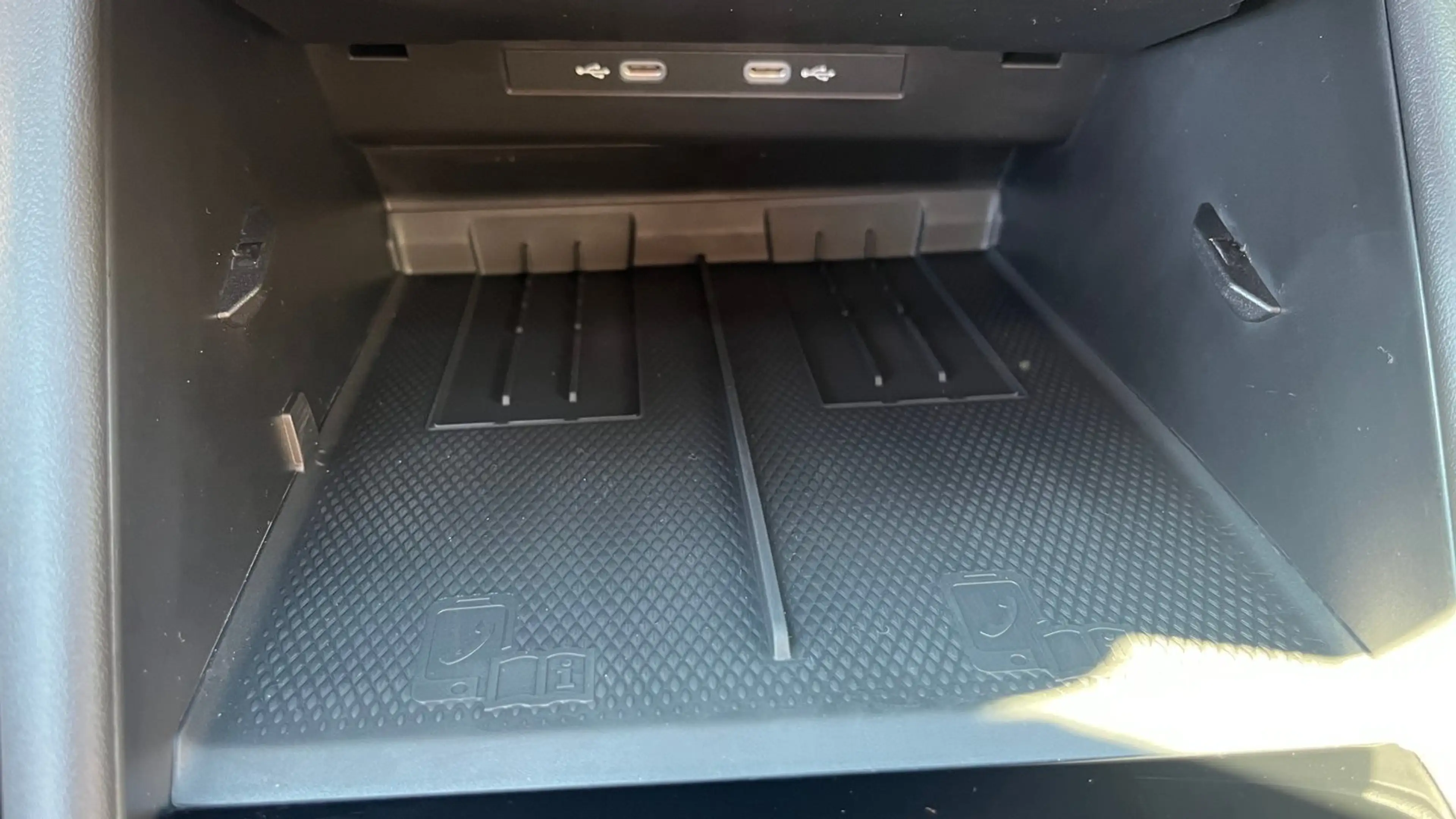 Volkswagen Tayron Sport eHybrid DSG 150kW — photo 14