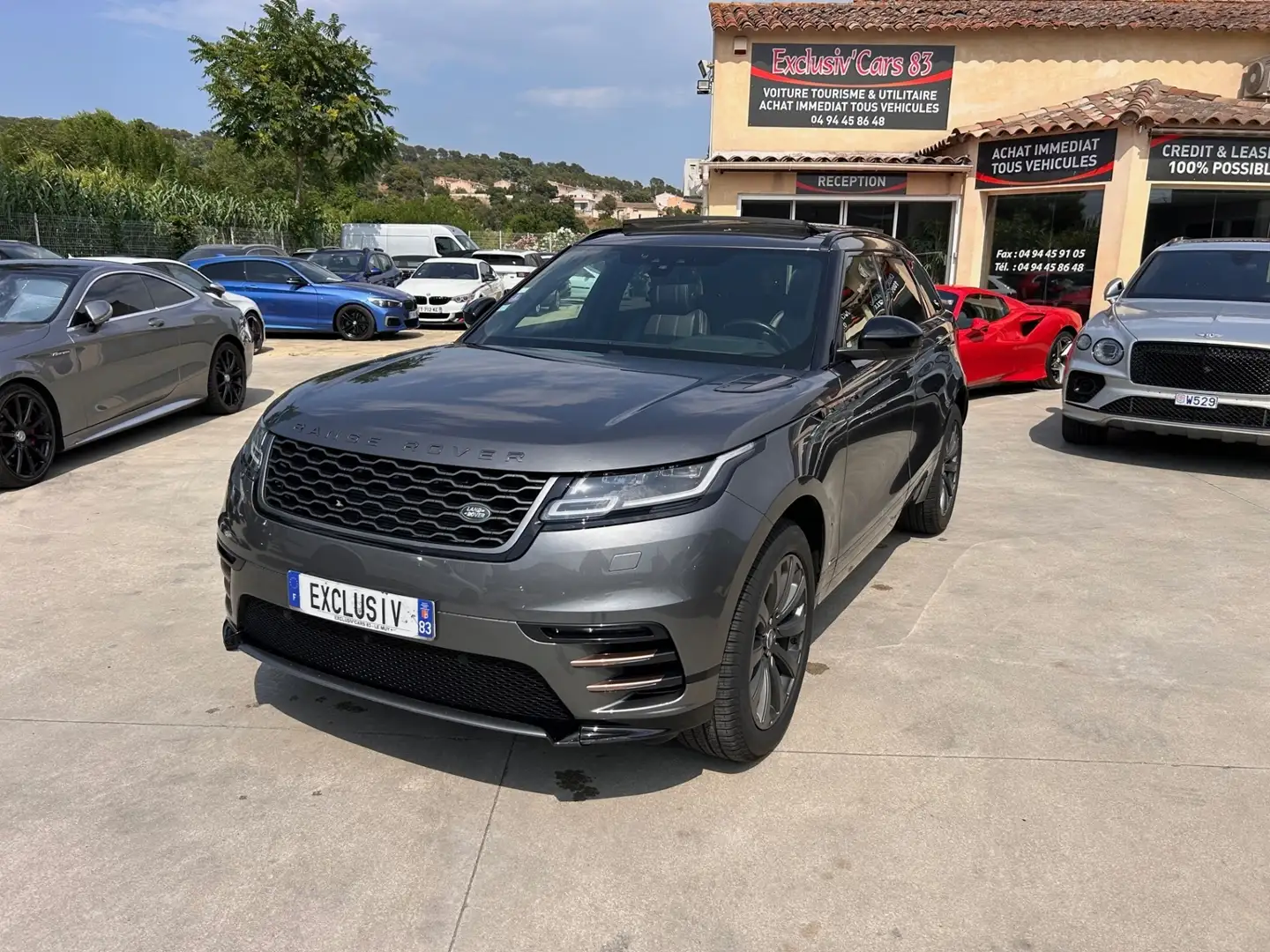 Land Rover Range Rover Velar 2.0P 250CH R-DYNAMIC AWD BVA Grijs - 1