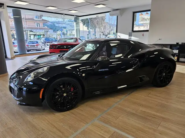 Alfa Romeo 4C 4C Coupe 1750 tbi 240cv tct