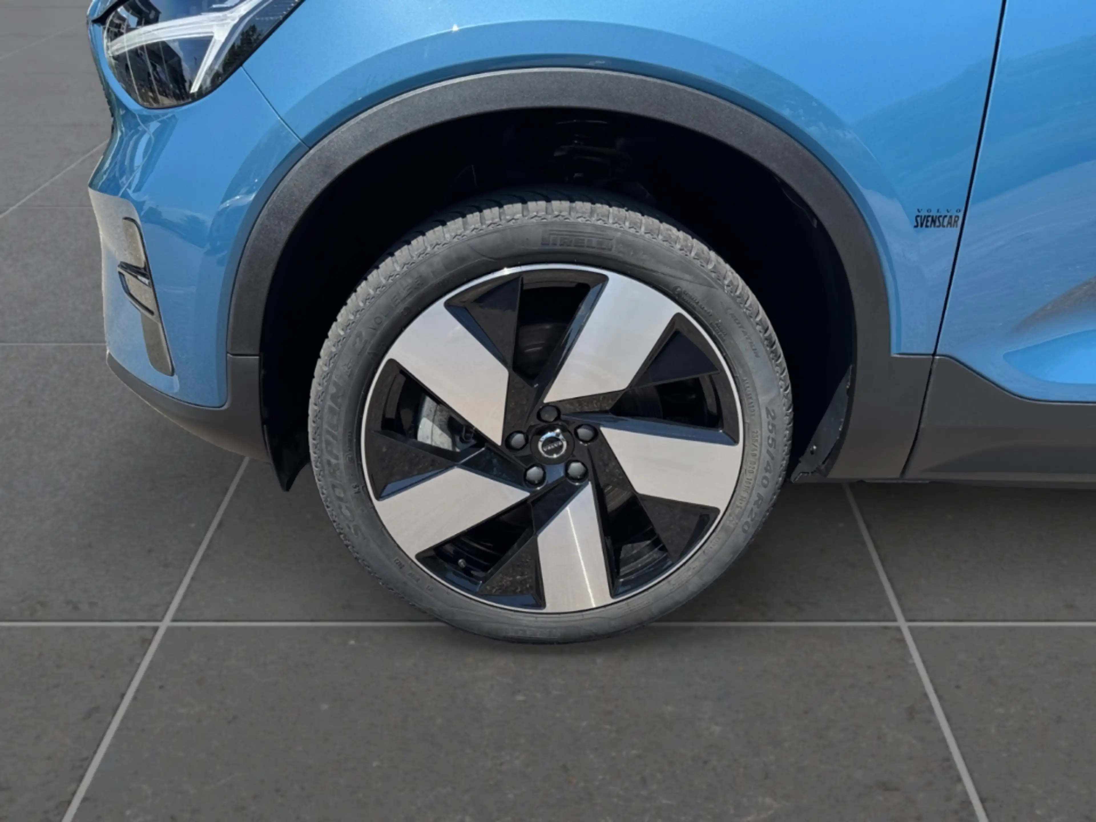 Volvo C40 Plus Recharge StandHZG AHK-el. klappb. Panorama Na — photo 9