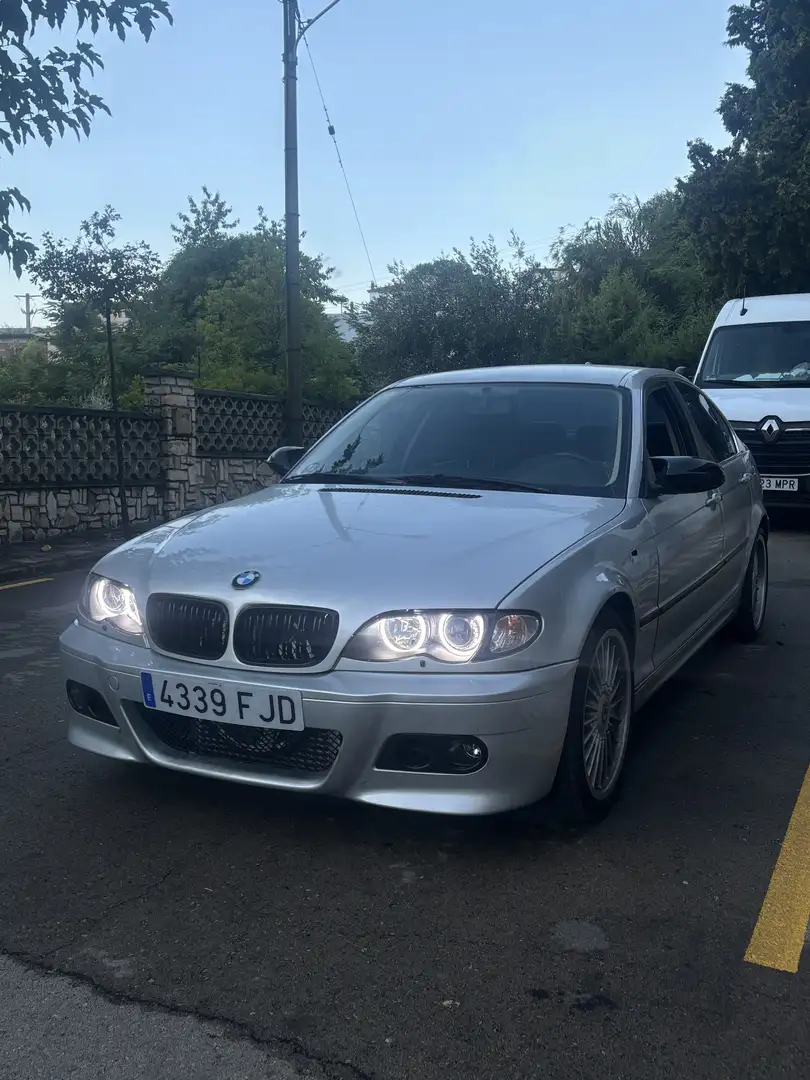 BMW 330 330d - 1