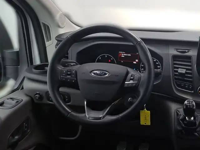 Ford Transit view 14