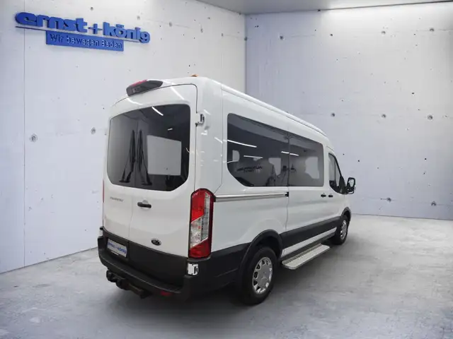 Ford Transit view 3