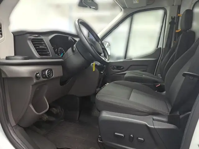Ford Transit view 9