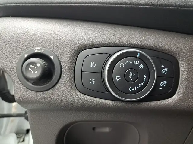 Ford Transit view 11