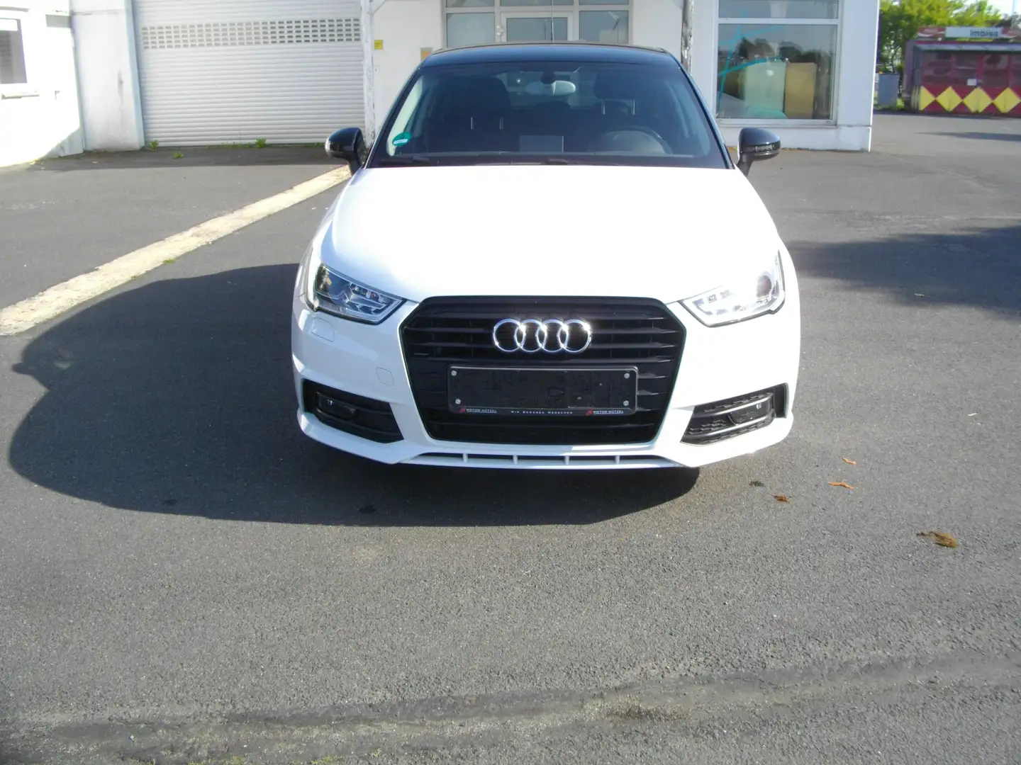 Audi A1 1.0 TFSI ultra Sportback sport S-Line Weiß - 2