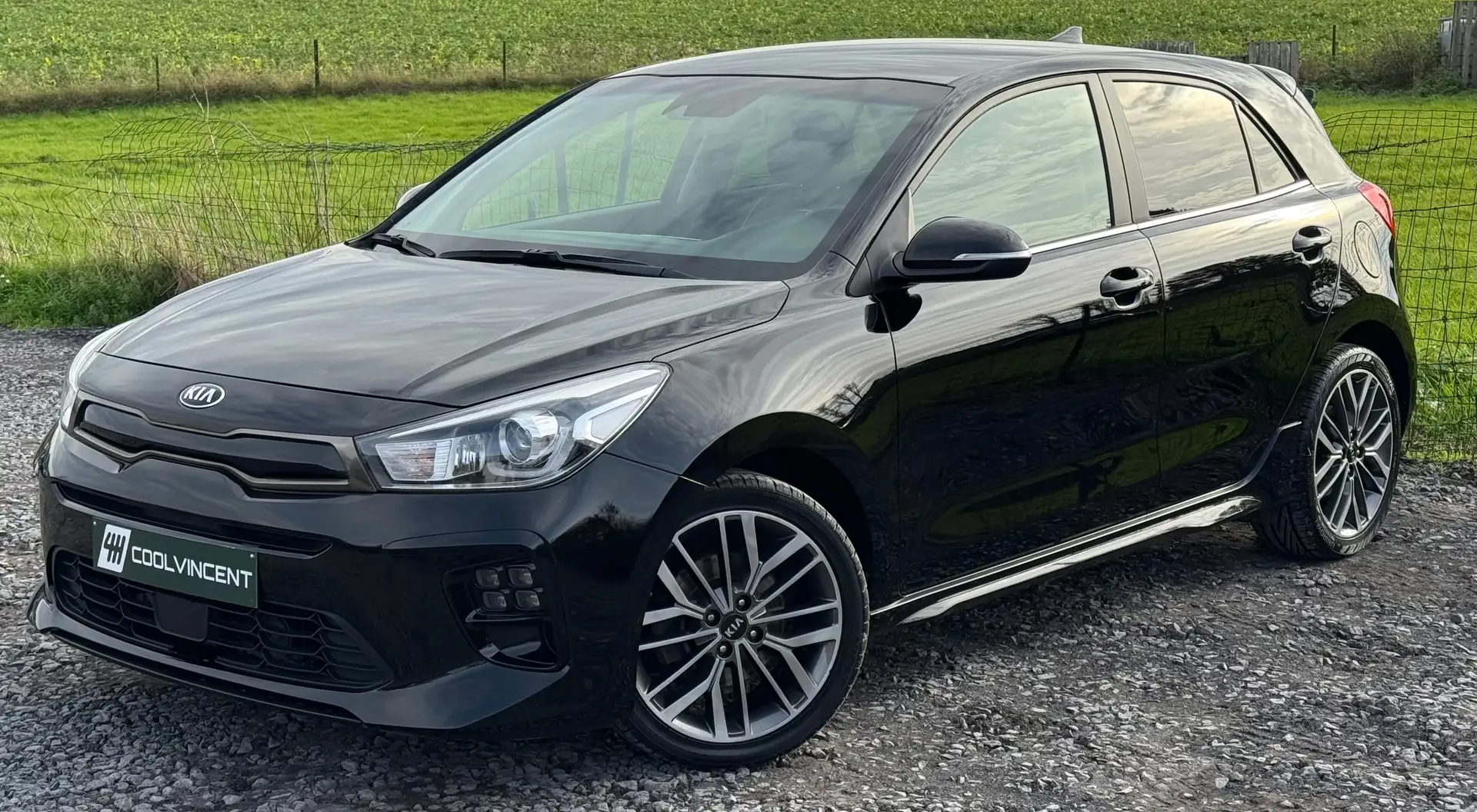 Kia Rio 1.0 GT Line // Full Options Zwart - 1