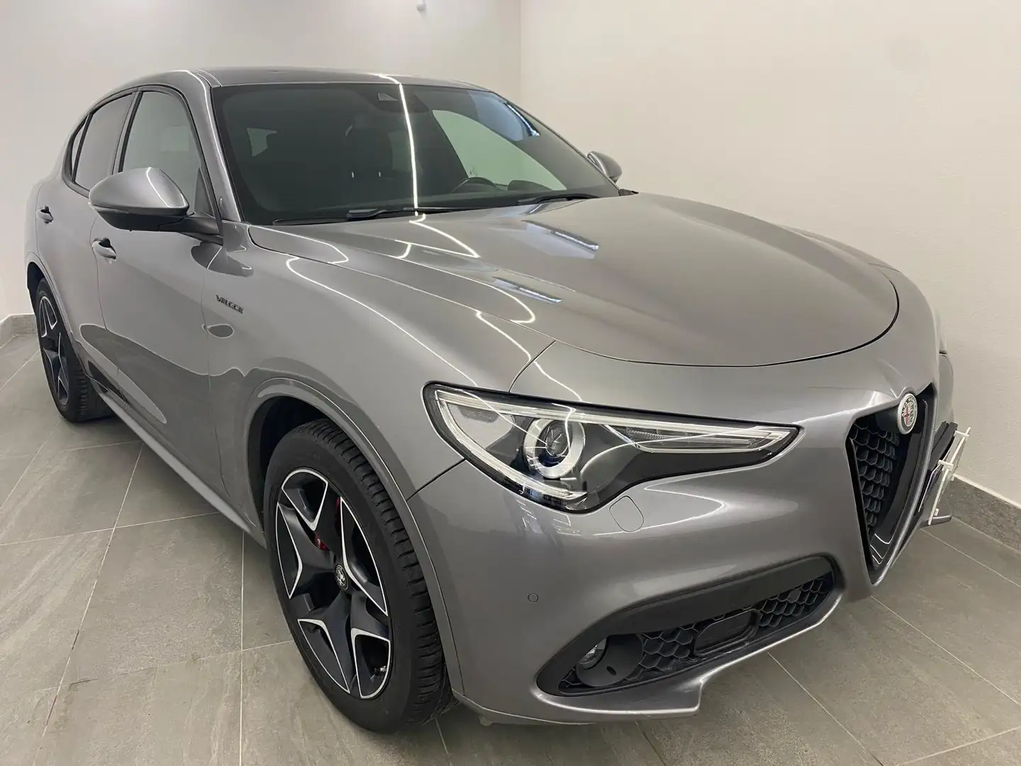 Alfa Romeo Stelvio Stelvio 2.2 t Veloce Q4 210cv auto Gris - 1