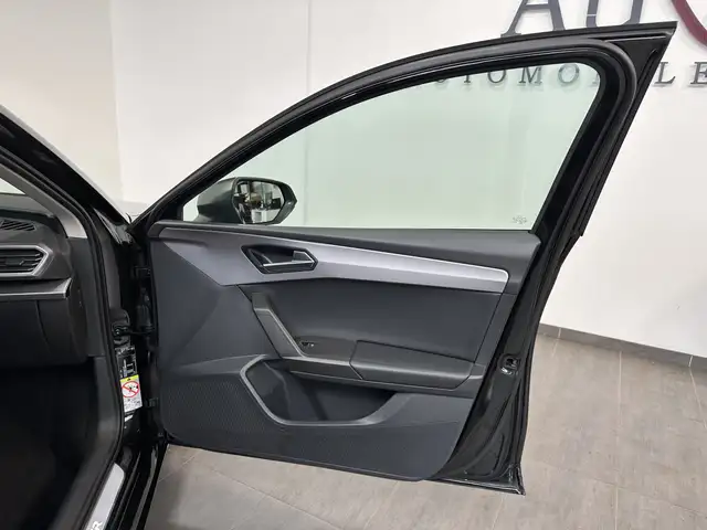 Seat Leon Leon view 8