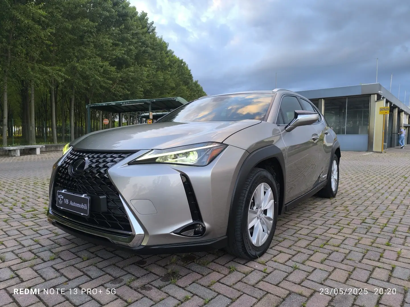 Lexus UX 200 250h 2.0 Business 2wd cvt my20 - 1