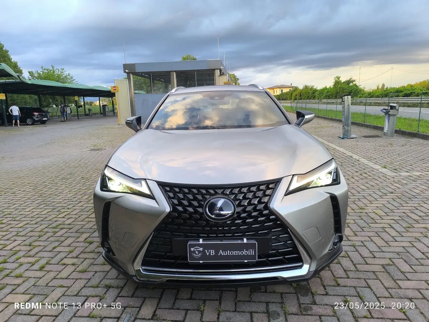 Lexus UX 200 250h 2.0 Business 2wd cvt my20 - 2