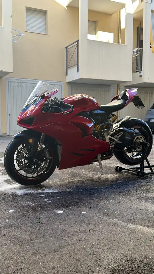 Ducati Panigale V2
