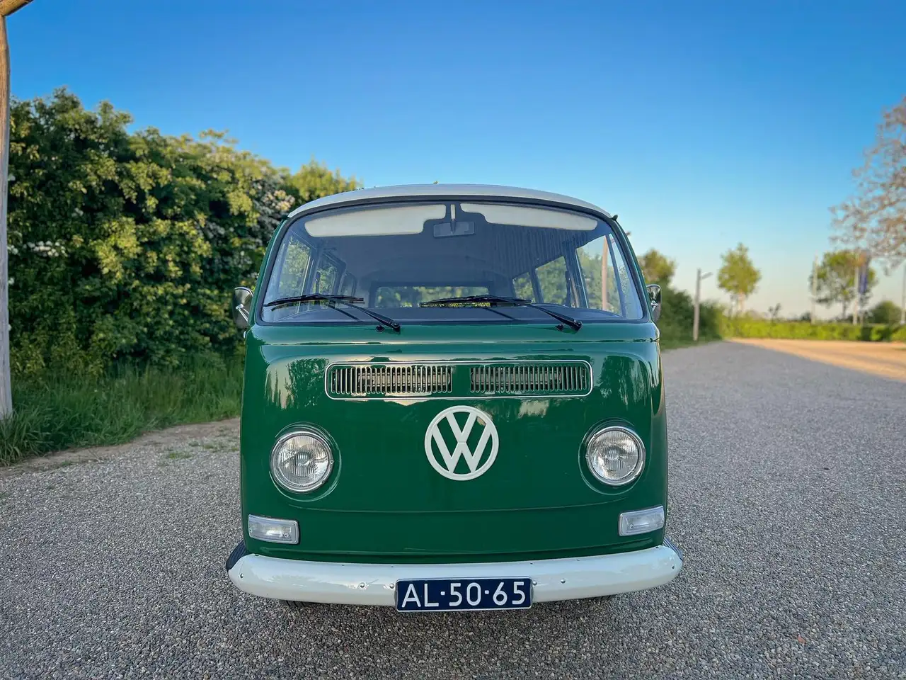 Volkswagen T2AB Full nut and bolt restored Elm Green L60D Bay window, foto 8