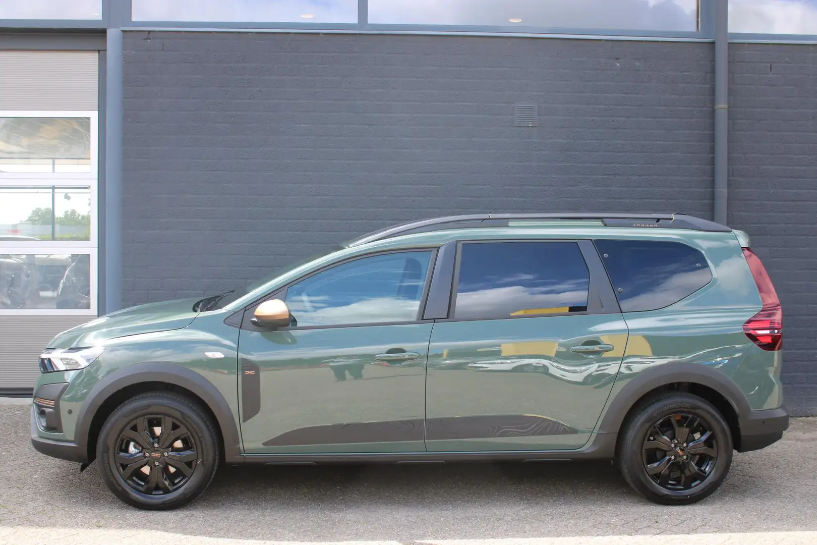 Dacia Jogger TCe 100 ECO-G Extreme 7p. Grijs - 2