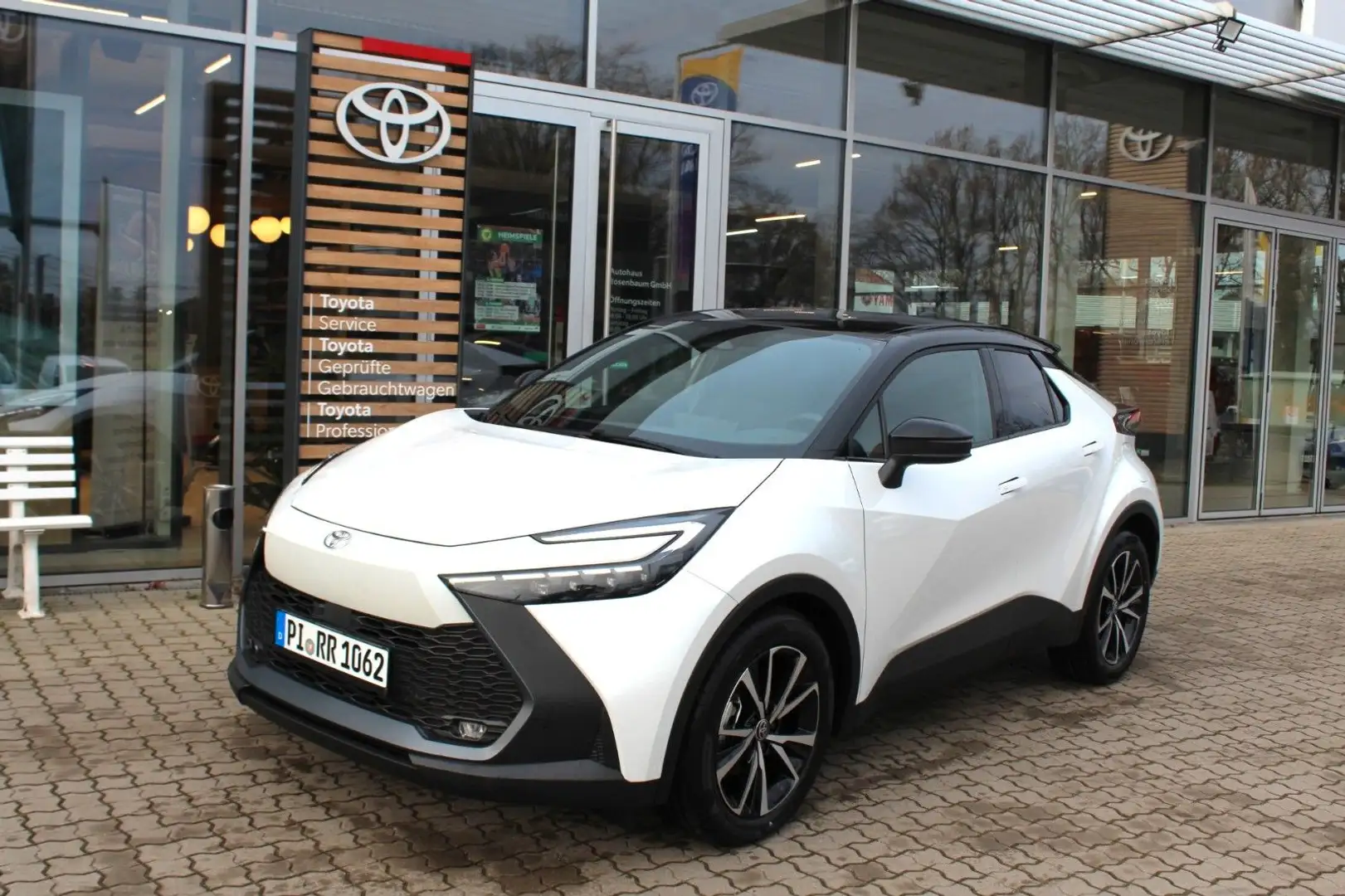 Toyota C-HR 2.0 Hybrid FWD Team D*LED*PDC*KAMERA*NAVI* Blanc - 1