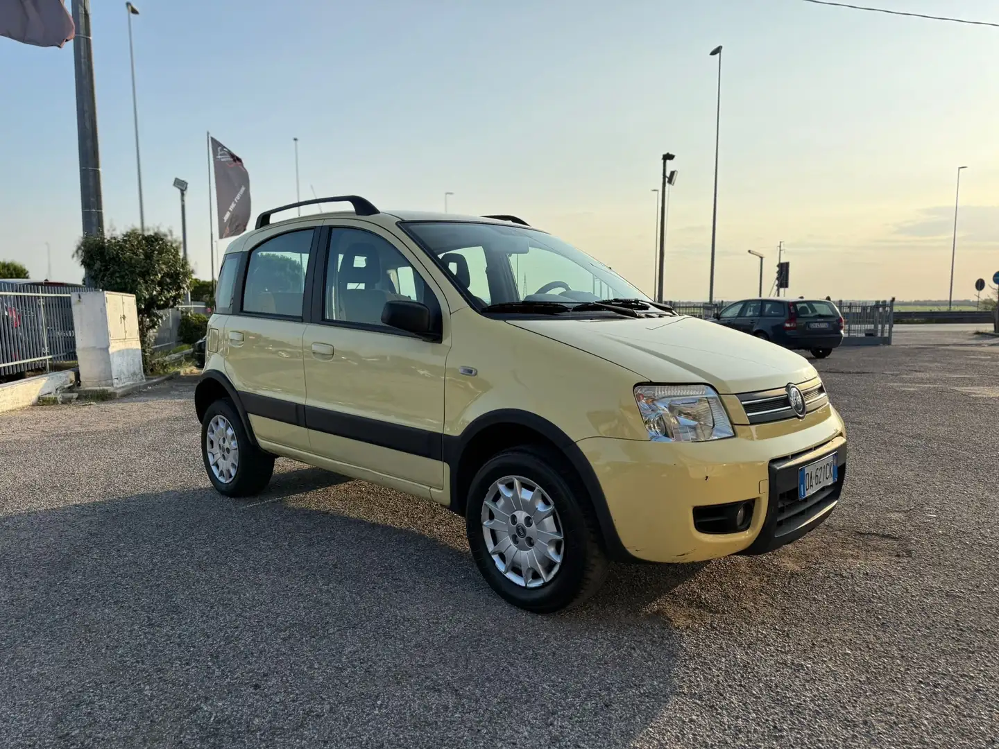 Fiat Panda Panda 1.2 Climbing 4x4 Gelb - 1