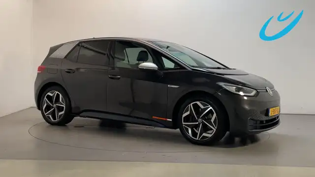 Volkswagen ID.3 First Plus 58 kWh LED Camera Stoelverwarming Navig