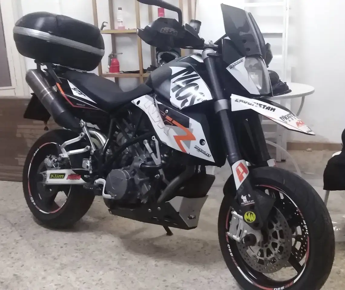 KTM 990 Supermoto