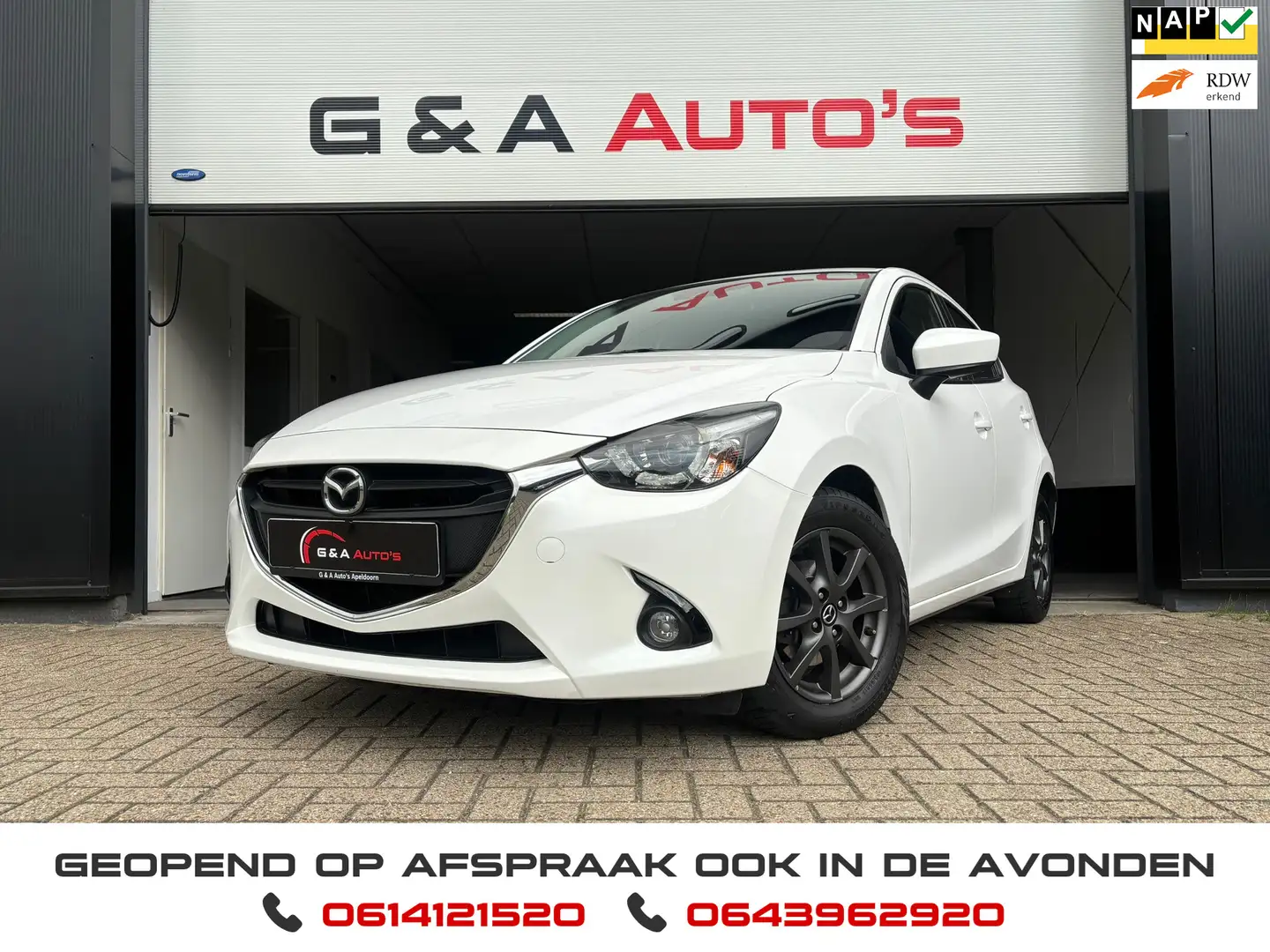 Mazda 2 1.5 / NAVI / CRUISE CTRL / PDC / STOELVERW / LED / Blanc - 1