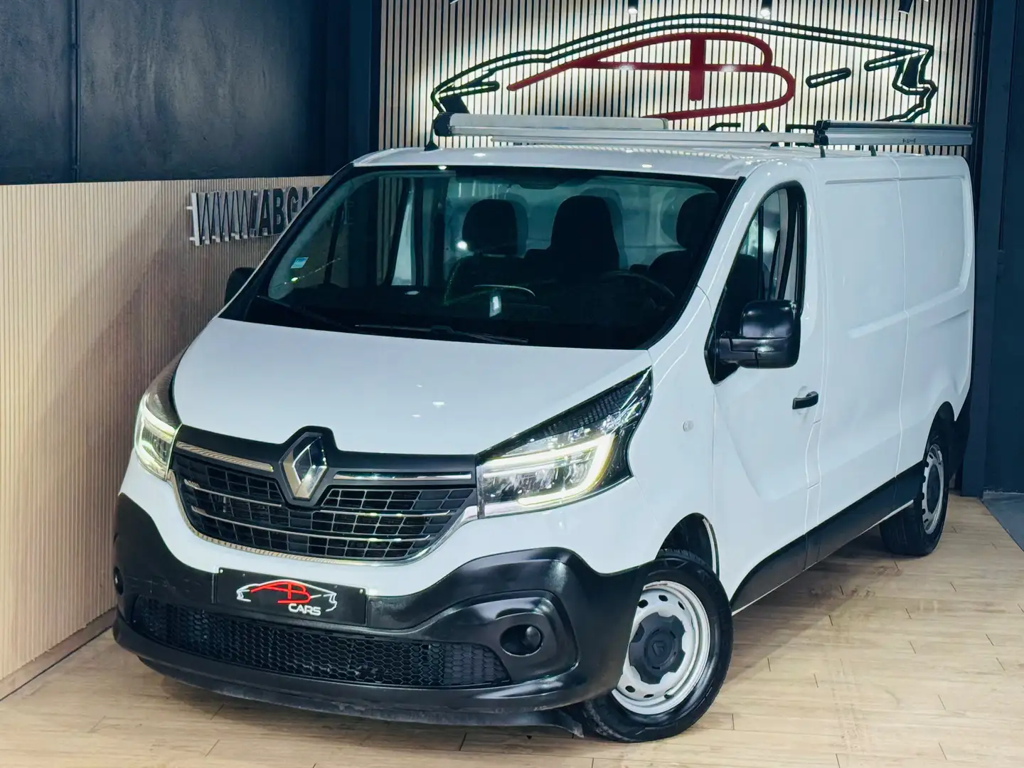 Renault Trafic 2.0DCI * 3 PLACES * UTILITAIRE * GAR 12 MOIS * Blanc - 2