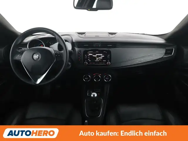 Alfa Romeo Giulietta view 12