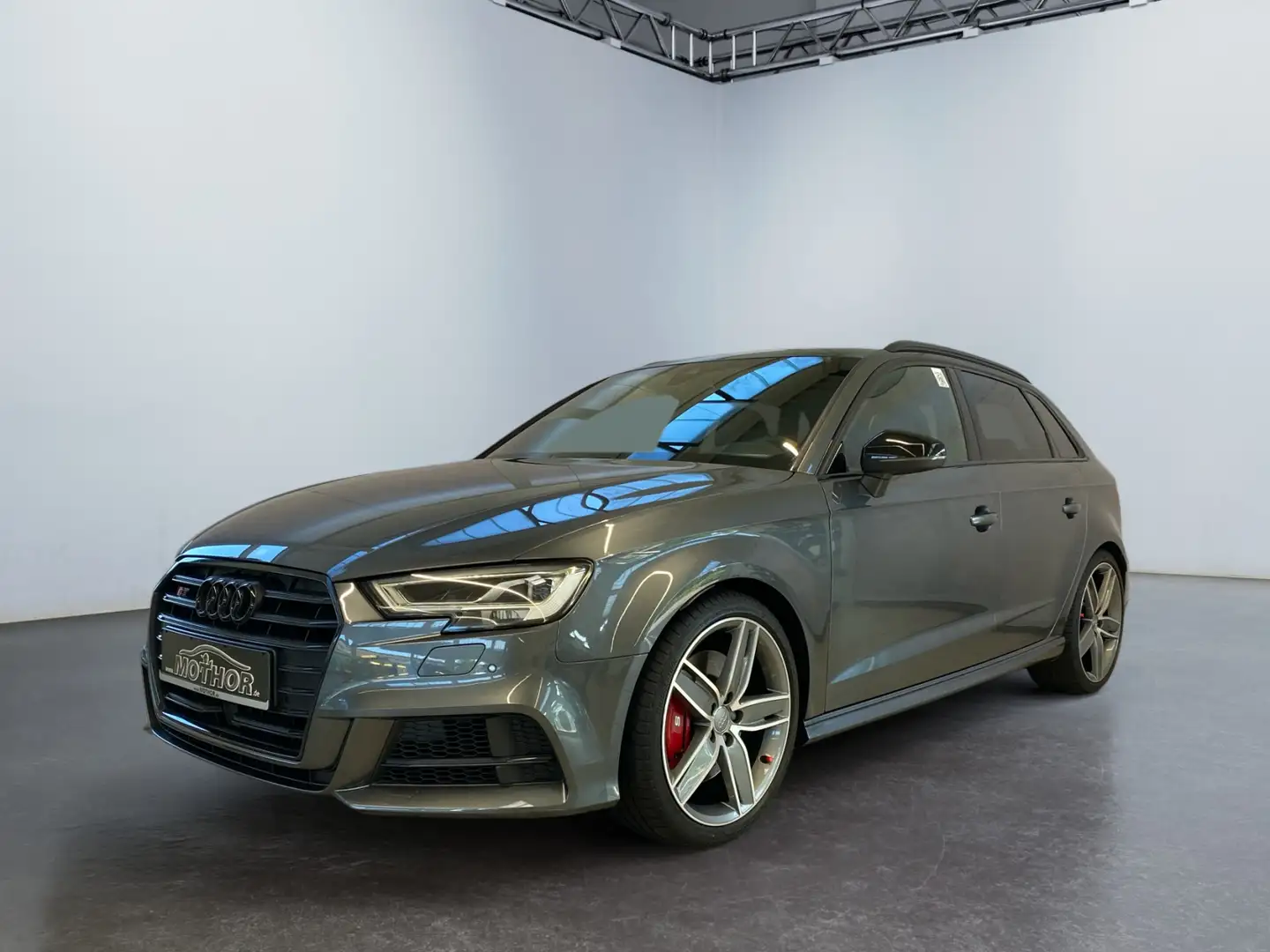 Audi S3 Sportback 2.0 TFSI DSG Quattro Navigation Plus Grau - 2