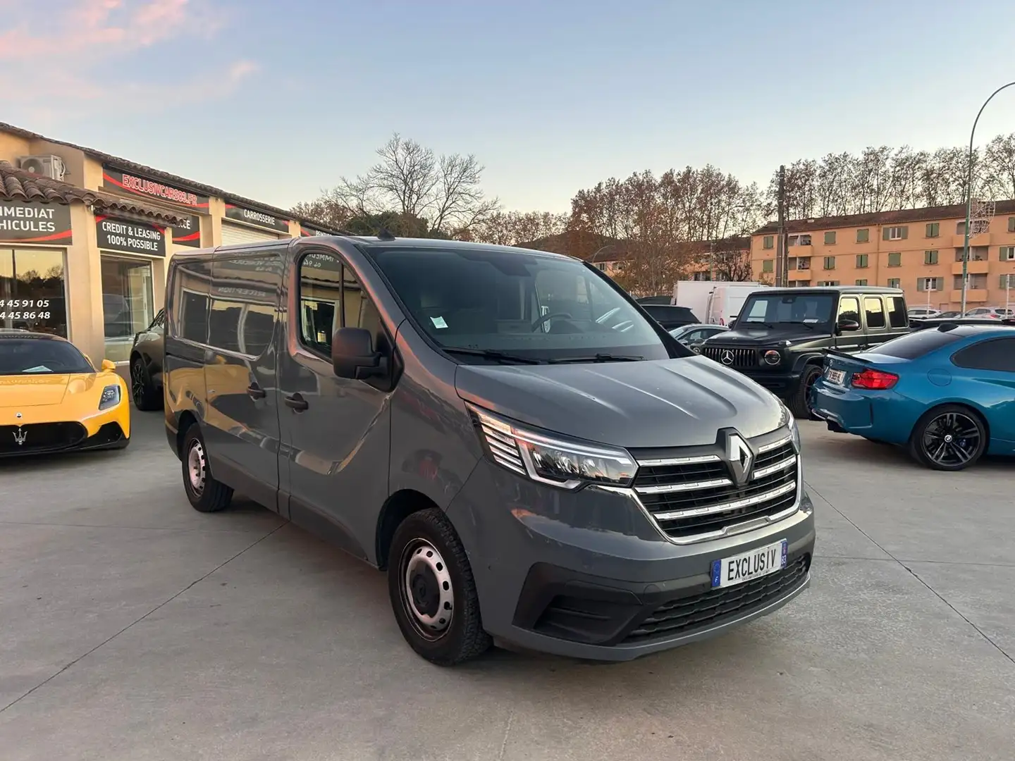 Renault Trafic L1H1 2T8 2.0 BLUE DCI 130CH GRAND CONFORT Gris - 2