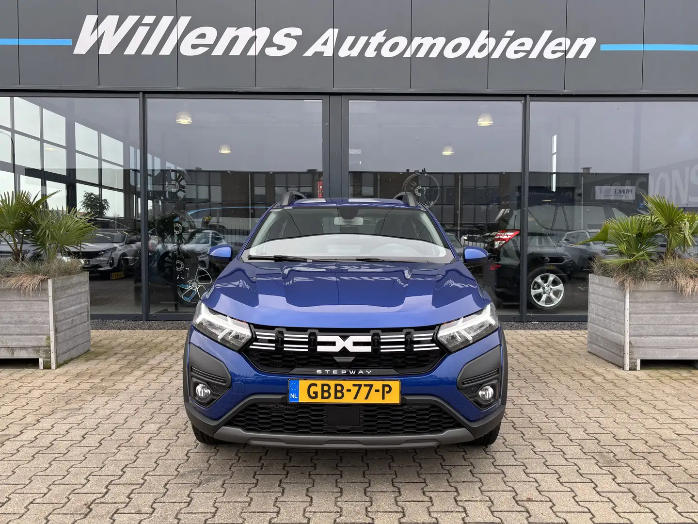 Dacia Sandero 1.0 TCe 90 Expression Camera, Cruise Control & App Blauw - 2