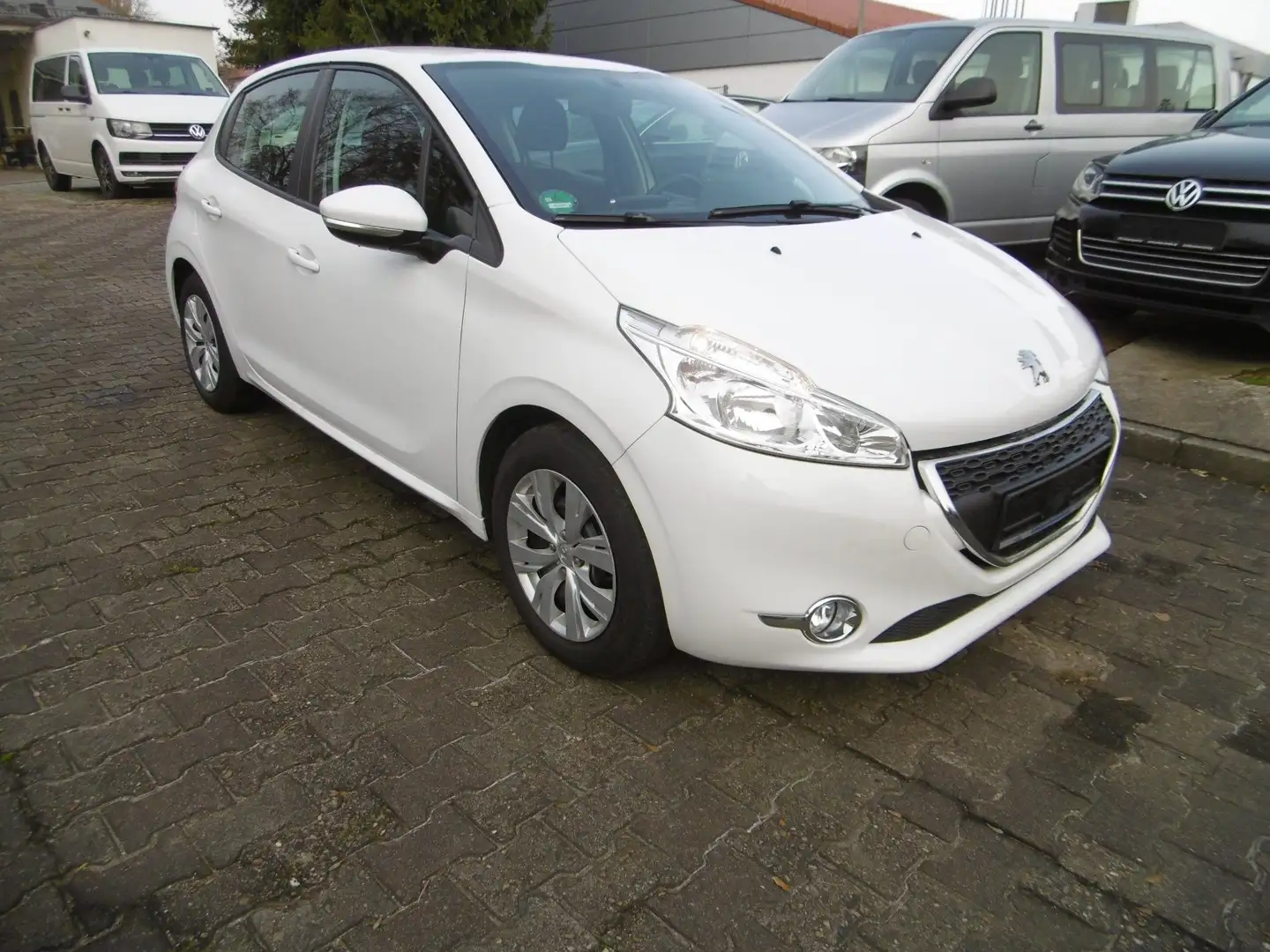 Peugeot 208 Active Klima PDC Weiß - 1