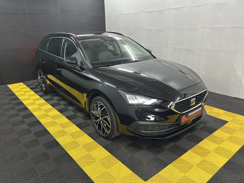 SEAT Leon Style+Keyless+KAM+CarPlay+LED+TEMP+DAB — photo 3