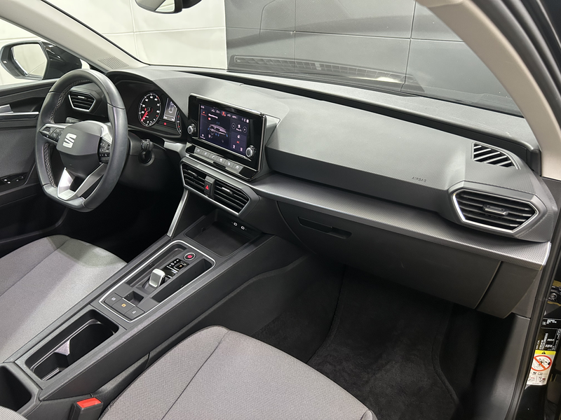 SEAT Leon Style+Keyless+KAM+CarPlay+LED+TEMP+DAB — photo 11