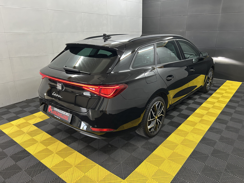 SEAT Leon Style+Keyless+KAM+CarPlay+LED+TEMP+DAB — photo 4