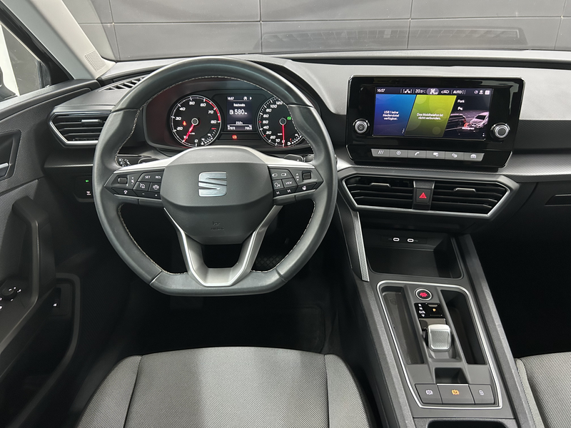 SEAT Leon Style+Keyless+KAM+CarPlay+LED+TEMP+DAB — photo 12